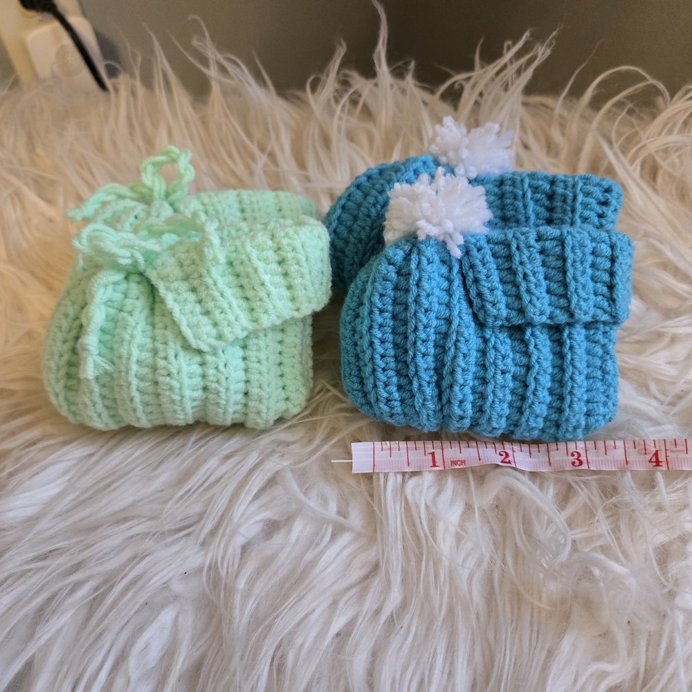 Hademade Knit Baby Booties - Green and Blue
